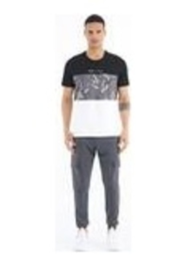 Tommy Lıfe Siyah Renk Geçişli Baskı Detaylı O Yaka Standart Kalıp Erkek T-shirt - 88177 T11er-88177 001 Tommy Lıfe Siyah Renk Geçişli Baskı Detaylı O Yaka Standart Kalıp Erkek T-shirt - 88177 T11er-88177 001