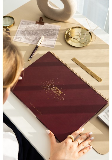 2026 Haftalık Spiralli Masaüstü Planlayıcı 24x34 Cm - Desk Planner Bordo Bordo