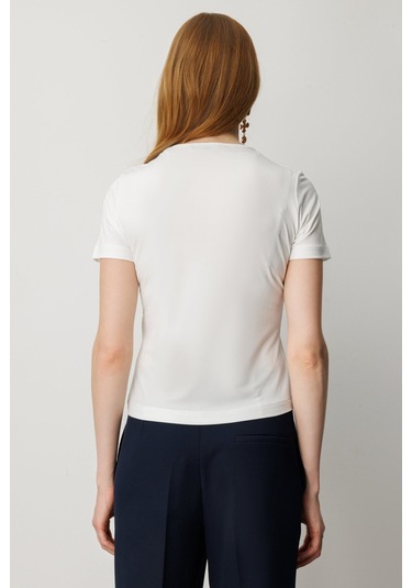 On Kadın Sıfır Yaka Kısa Kol Basic Bluz 61334 Ekru Ekru