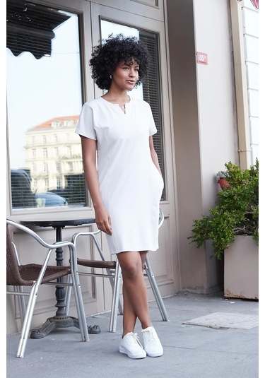 Kadın Modal İpeksi Hafif Esnek Kumaş Geniş Sıfır Yaka Patlı Düşük Omuzlu Yan Cepli Diz Boy Elbise-taş Taş