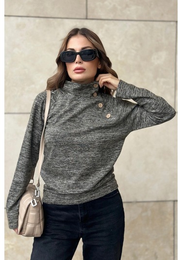 Kadın Haki Kendinden Desenli, Yumoş Kumaş, Uzun Kol, Düğme Detaylı, Boğazlı Bluz Haki