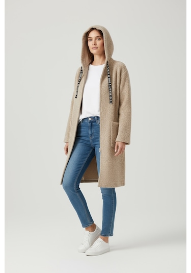 Kadın Üstten Cepli Kapüşonlu Önü Fermuarlı Kaşe Hırka Vizon