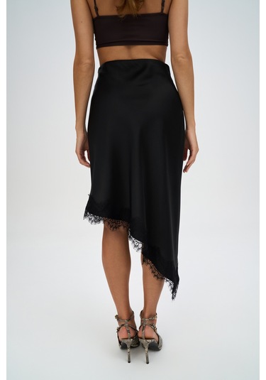Lina Dantel Detay Siyah Saten Etek Siyah