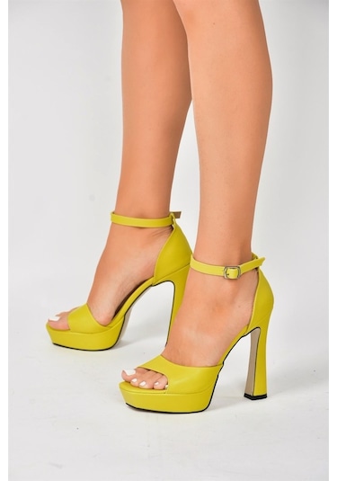 Fox Shoes Sarı Platform Kalın Topuklu Kadın Ayakkabı K404580109