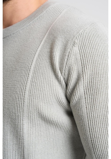 Alexandergardı Dokulu Siyah Triko Kazak Et-3633-t Gri