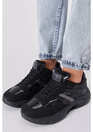 Tonny Black Kadın Siyah Faylon Taban Şeritli Bağcıklı Spor Ayakkabı Siyah