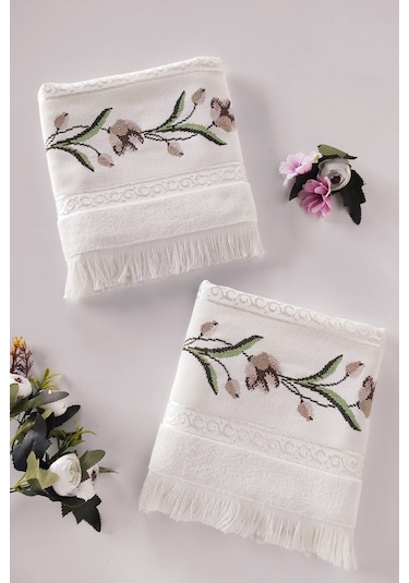 Kanaviçe Nakışlı Güllü Kadife El Yüz Havlusu - 50x90 Cm- Krem Krem Krem