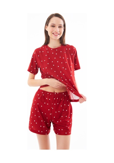 Premium Şortlu Kadın Pijama Takımı Kırmızı Kalp Desenli Yumuşak Dokulu Bisiklet Yaka Kısa Kollu Kırmızı