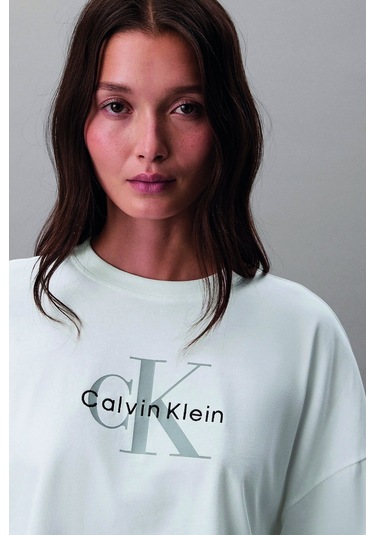 Calvin Klein Kadın Bisiklet Yaka T-shirt Beyaz