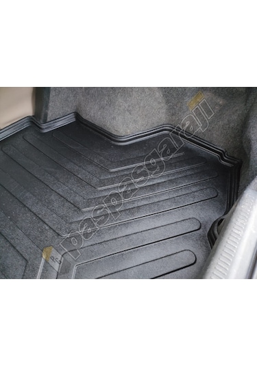 Mitsubishi Lancer Bagaj Havuzu 2001-2007 Arası