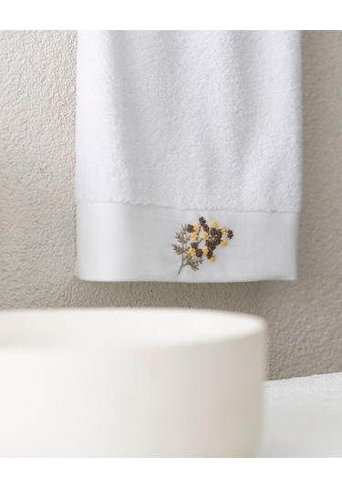 Felicity Nakışlı %100 Pamuk Yüz Havlusu - Beyaz/haki - 50x76 Cm 8684427212523 Çok Renkli