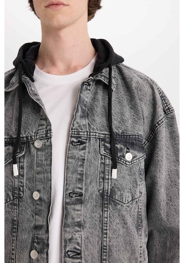 DeFacto %100 Pamuk Oversize Geniş Kalıp Kapüşonlu Düğmeli Mevsimlik Baharlık Jean Ceket D0416AX25SPNM55