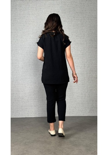 Leyla Sanat Sanata Yeni Bir Bakış Açısı Kadın Kısa Kollu Yuvarlak Yaka Aerobin Bluz Ve Pantolon Ikili Takım Siyah