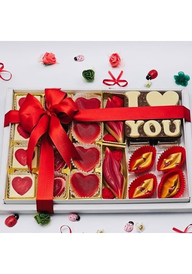 Nin Chocolate Sevgililer Günü Temalı Dudak ve Figür Çikolata Kutusu