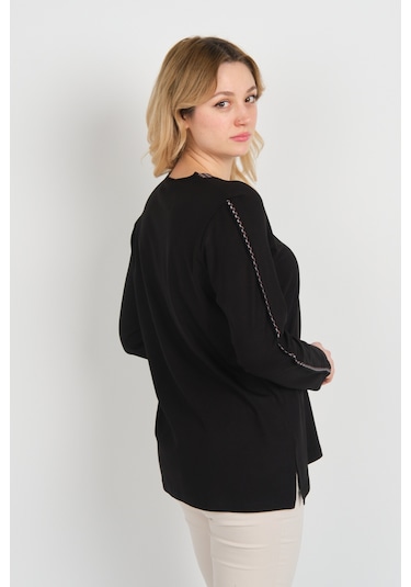 Detay Triko Kadın Yakası Ve Tek Kolu Desenli Taşlı Metal Aksesuarlı Anne Bluz 5714 Siyah Siyah