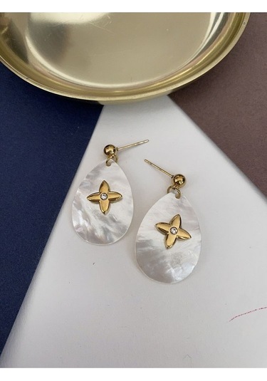 Zirkon Taşlı Yıldız Mineli Çelik Kararmaz Küpe Çifti