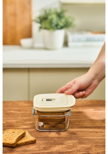 Karaca  Cream Vakumlu Saklama Kabı 0.43 Lt