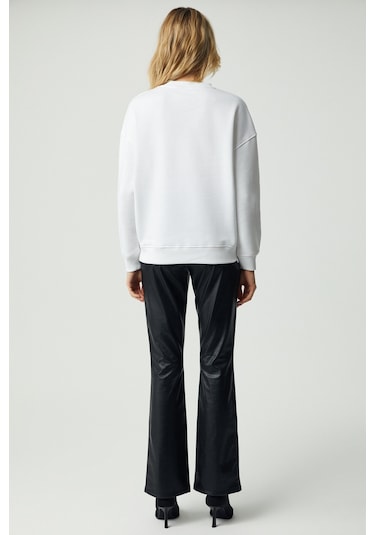 Vaneltına  Kadın Içi Polarlı 3 Iplik Organik Pamuk Oversize Basic Bisiklet Yaka Beyaz Sweatshirt