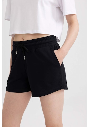 DeFacto Regular Fit Normal Bel Kısa Basic Düz Şort C7600AX24SMBK81 Siyah DeFacto Regular Fit Normal Bel Kısa Basic Düz Şort C7600AX24SMBK81 Siyah