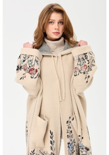 Kadın Triko Kırçiçeği Desenli Afrodit Panço Bej Bej