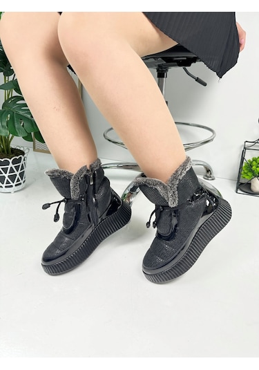 Günlük Kadın Kar Botu Kürklü Bağcıklı Fermuarlı Rugan Rahat Yüksek Kalın Tırtıklı Taban Bootie 77546 Siyah Rugan Günlük Kadın Kar Botu Kürklü Bağcıklı Fermuarlı Rugan Rahat Yüksek Kalın Tırtıklı Taban Bootie 77546 Siyah Rugan