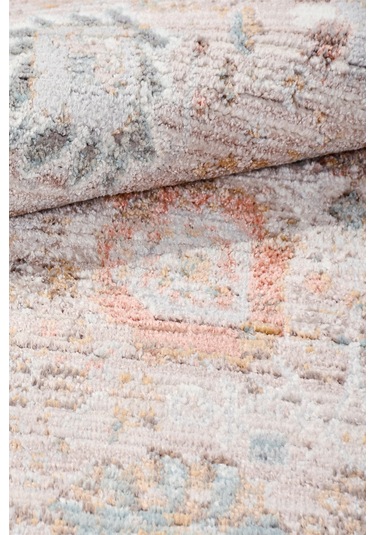 Retrova Halı Koleksiyonu Vintage Eskitme Desenli, 6 Mm İnce Form, Tozumaz Ve Kolay Temizlik Karışık