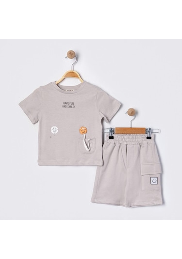 Erkek Çocuk Gri Gülen Yüz Aksesuarlı Şortlu Takım-1135 Gri