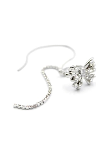 Kelebek Kıkırdak Küpe - Gümüş Çok Renkli