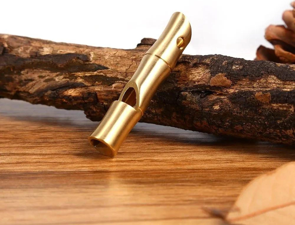 Yunboo Brass Canlı Kurtarma Işığı, Hafif Taşınabilir, Yüksek Sesli, Dış Mekan Kamp, Dağcılık, İtfaiye İçin Uygun, Çizik Ve Oksidasyona Dayanıklı Altın