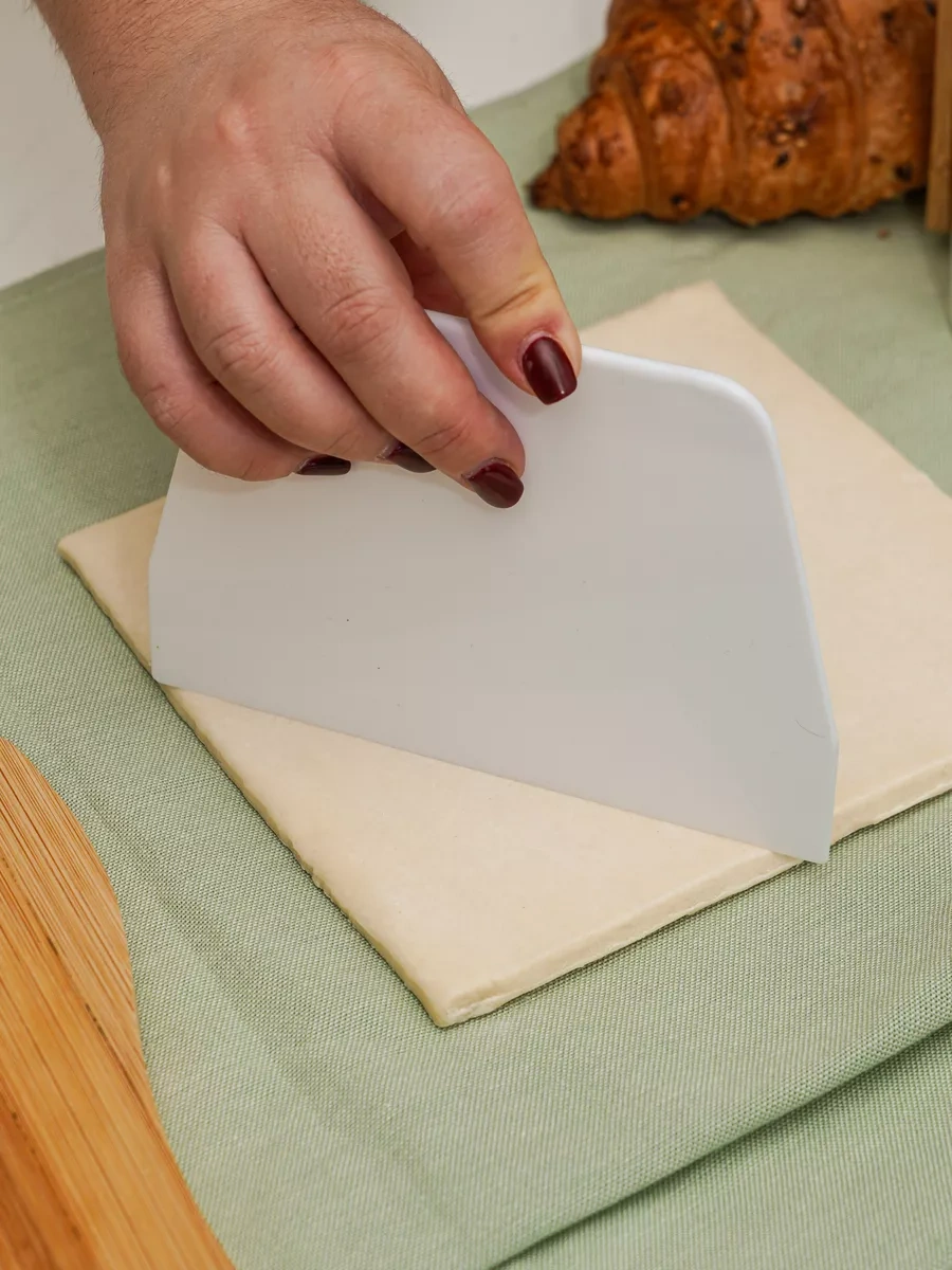 Topichome Hamur İçin Plastik Pasta Spatulası 15,5 Cm 47443275 Beyaz