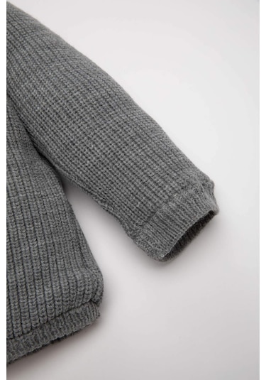 DeFacto Erkek Bebek Kapüşonlu Pelüş Astarlı Düğmeli Triko Hırka C8861A524WNBG748 Bej