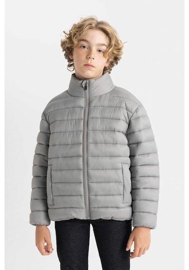 DeFacto Erkek Çocuk Su İtici Rüzgar Geçirmez Yarım Balıkçı Yaka Şişme Mont C5465A824AUGR307