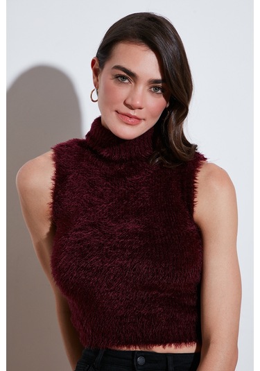 Lela Yumuşak Tüylü Slim Fit Balıkçı Yaka Crop Bayan Süveter 4615566 Bordo