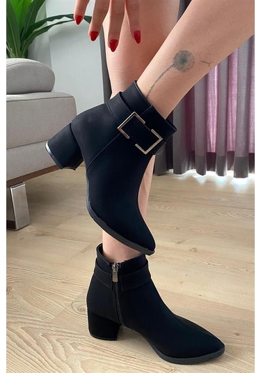 Kadın Siyah Zümrüt 6 Cm Topuklu Sivri Burun Bot Siyah