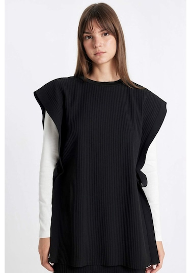 Defacto Regular Fit Bisiklet Yaka Basic Düz Yan Bağlamalı Triko Süveter Y1323AZ24AUBK81 Siyah