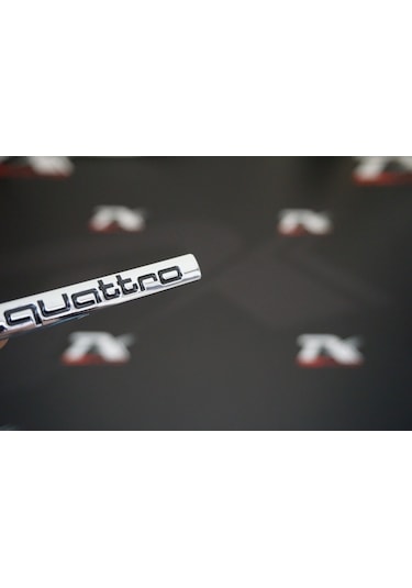 Audi Quattro Metal 3M 3D Bagaj Logo Amblem (273986281)