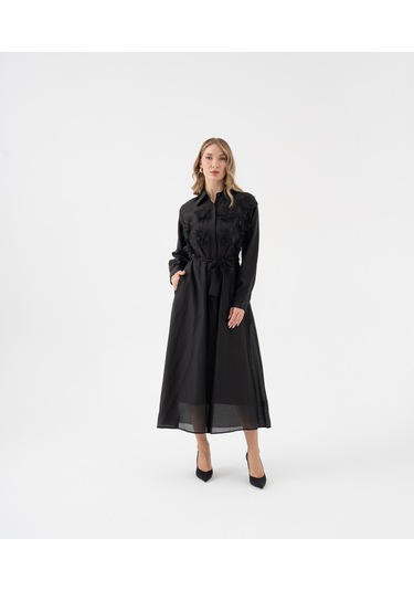 3d Çiçek Aplikeli Kuşaklı Gömlek Elbise Siyah