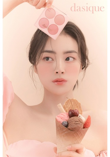Dasique Karıştırılabilir Renk Tonlarına Sahip 4lü Allık Paleti Blending Mood Cheek 07 Candy Berry 07 Candy Berry