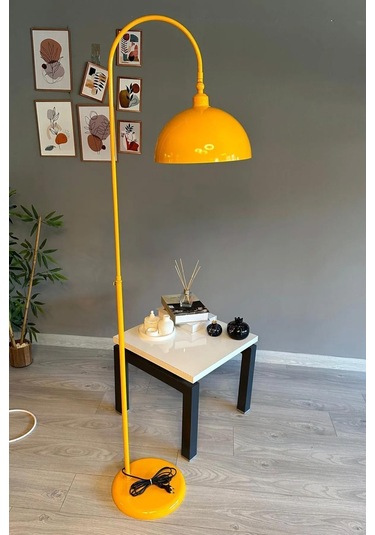 Dimmerli Işığı Ayarlanabilen Işığı Artırılıp Azaltılabilen Sarı Hareketli Başlık Metal Lambader Sarı