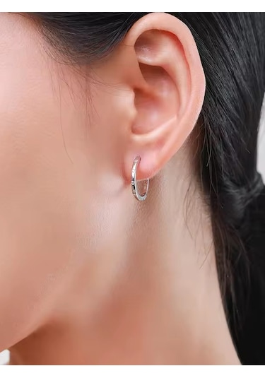 Timeless Series Işıltılı Taşlı Zarif Halka Kadın Gümüş Küpe