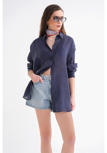 4667 Kadın İnce Oversize Modal Gömlek Lacivert Lacivert 4667 Kadın İnce Oversize Modal Gömlek Lacivert Lacivert