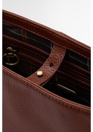 Barbour Cedar Deri Bucket Çanta Br11 Brown Kahverengi