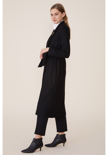 Siyah - Erkek Yaka Aksesuarlı Kaban Siyah