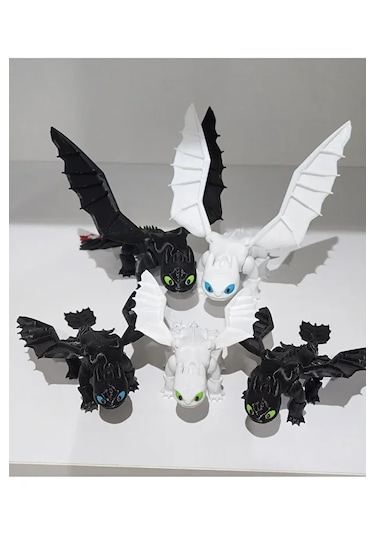 Hayat Ve Sanat Ejderhanı Nasıl Eğitirsin Dişsiz & Işığın Öfkesi /3 Adet Yavru Aile Seti /5 Adet Hareketli Ejderha