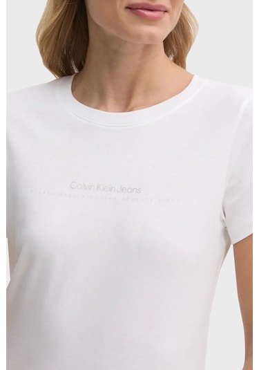 Calvin Klein Bayan T Shirt J20j224990 Yaf Beyaz Beyaz