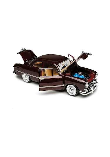 Motormax 1949 Ford Coupe Bordo 1 / 24 Ölçek Model Araba