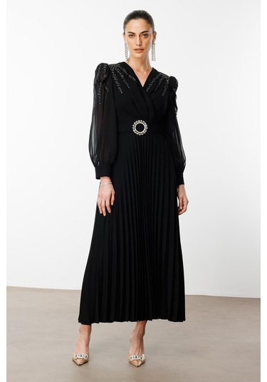 Moda İlgi Kadın Kolları Ve Omuzları Taşlı Beli Kemerli Piliseli Uzun Elbise 6645 Siyah Siyah