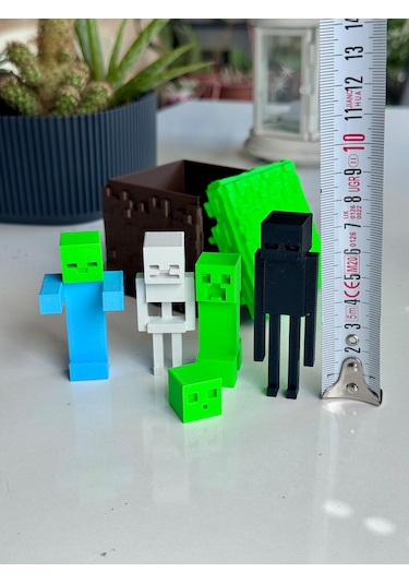 Minecraft Çim Bloğu Karakter Kutusu
