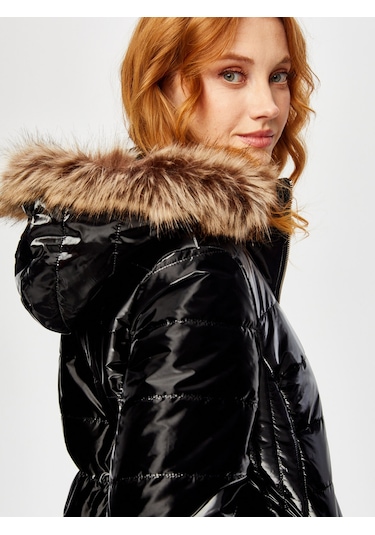 Kürk Kapüşonlu Parlak Kapitone Mont 69442 U6944210 Siyah