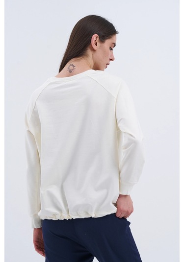 Trend Kadın Dan Yeni Sezonun Gözdesi Sweatshirt Ekru
